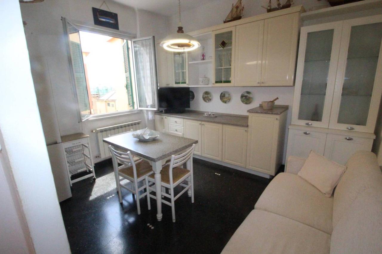 appartamento in vendita a Genova in zona Palmaro / Pra'