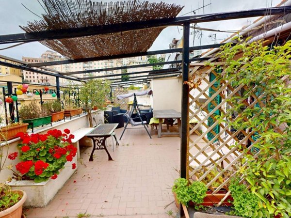 appartamento in vendita a Genova in zona Lagaccio / Granarolo