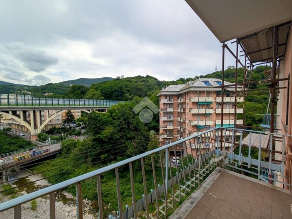 appartamento in vendita a Genova in zona Rivarolo