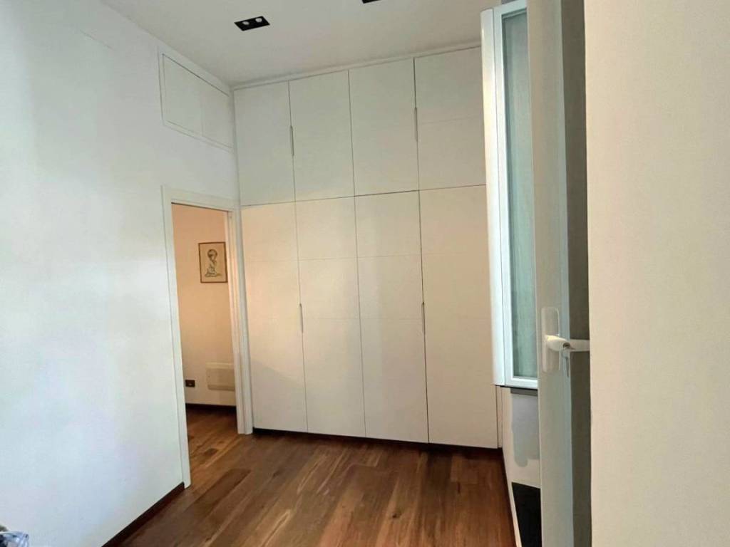 appartamento in vendita a Genova in zona Carignano