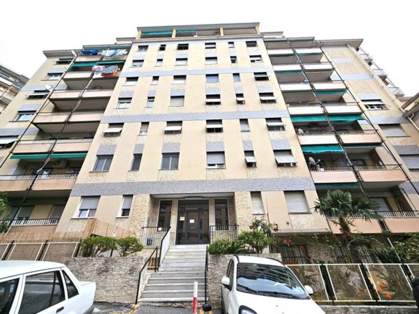 appartamento in vendita a Genova in zona Palmaro / Pra'
