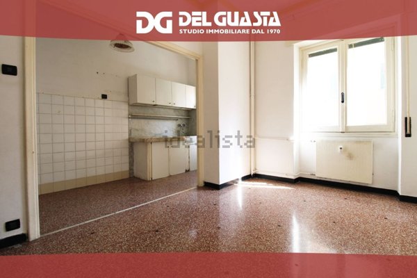 appartamento in vendita a Genova in zona Sampierdarena