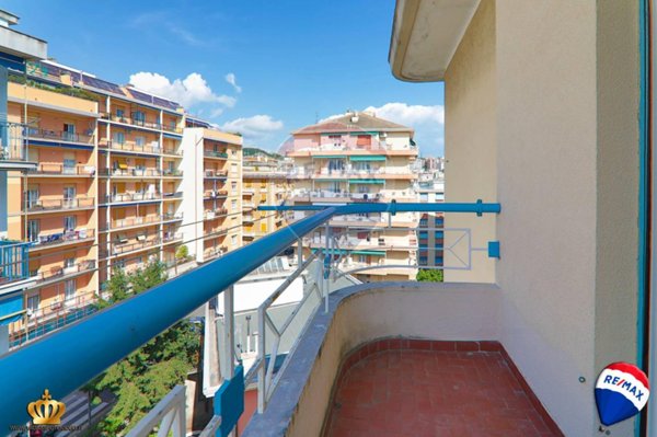 appartamento in vendita a Genova in zona Sestri Ponente