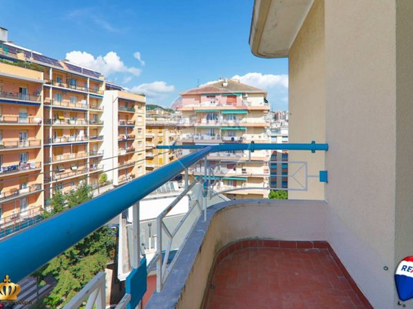 appartamento in vendita a Genova in zona Sestri Ponente