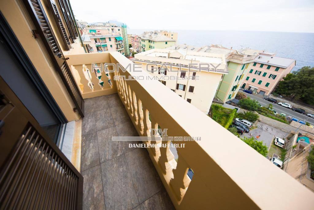 appartamento in vendita a Genova in zona Sturla
