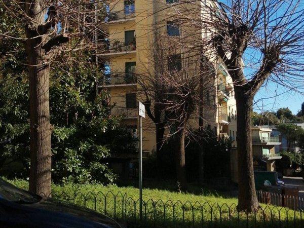 appartamento in vendita a Genova in zona Sestri Ponente
