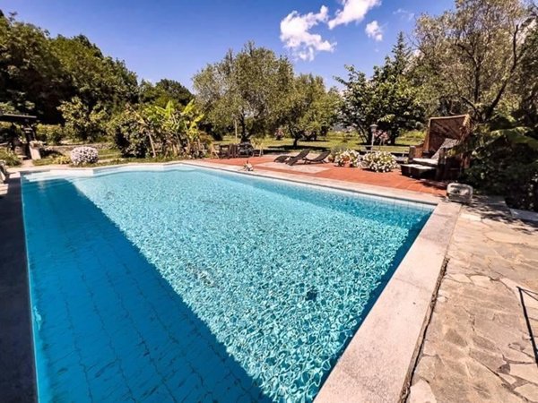 casa indipendente in vendita a Genova in zona Castelletto