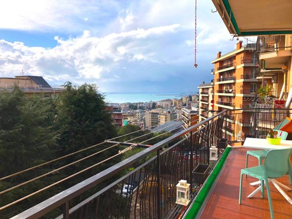appartamento in vendita a Genova in zona Sestri Ponente