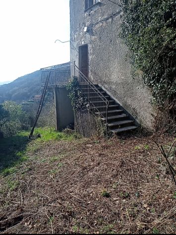 casa indipendente in vendita a Genova in zona Bolzaneto