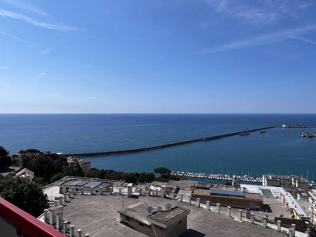 appartamento in vendita a Genova in zona Pegli