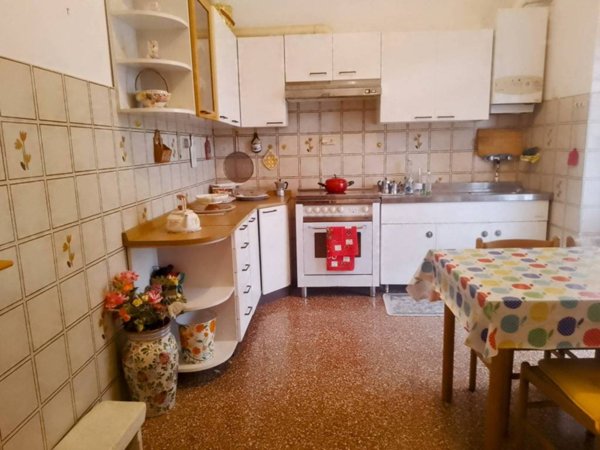 appartamento in vendita a Genova in zona Palmaro / Pra'