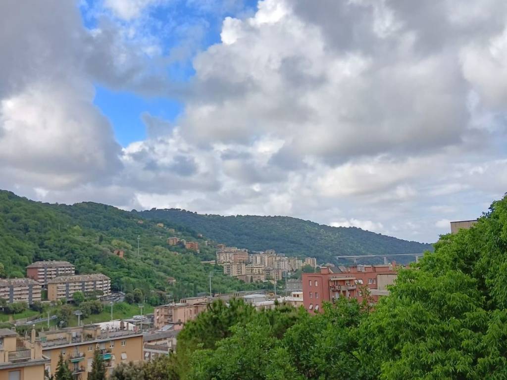 appartamento in vendita a Genova in zona Struppa