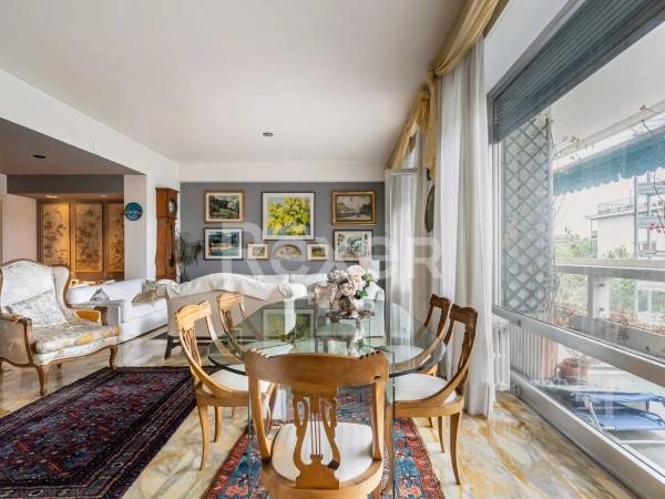 appartamento in vendita a Genova in zona Quarto dei Mille