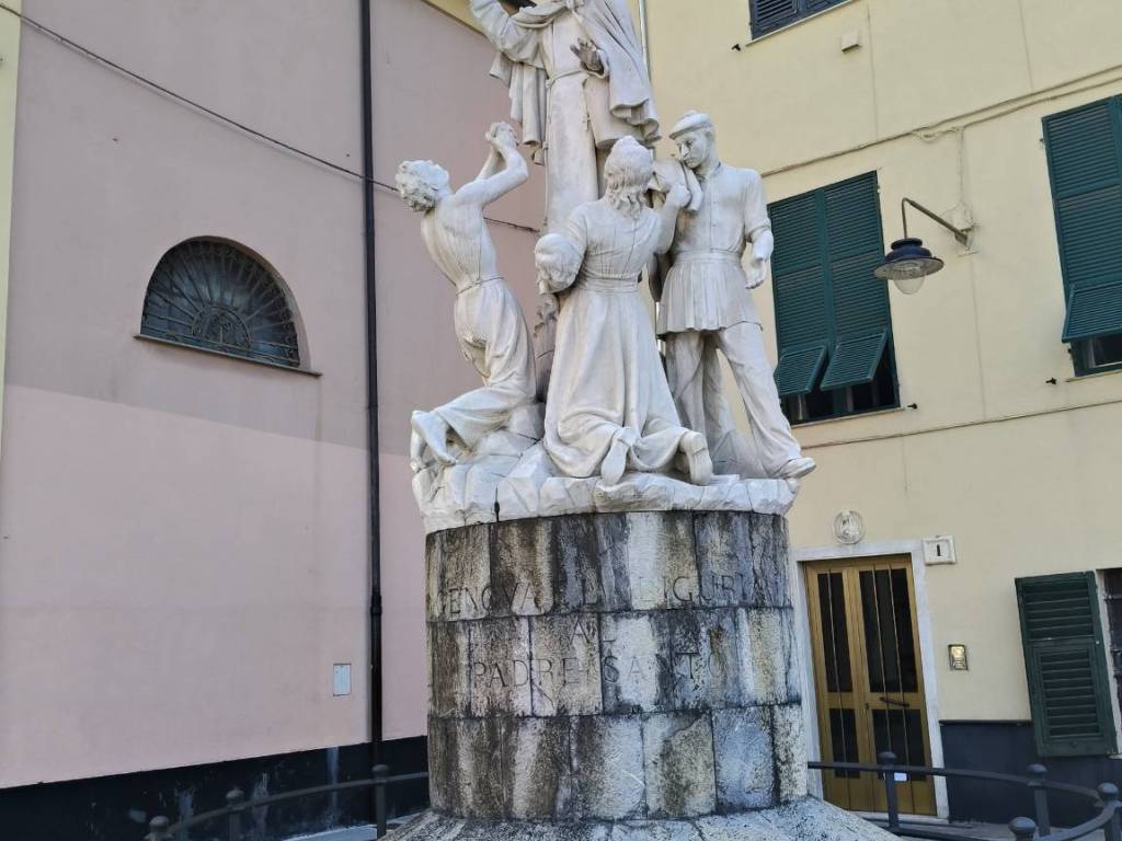 appartamento in vendita a Genova in zona Sottoripa / Maddalena / Molo