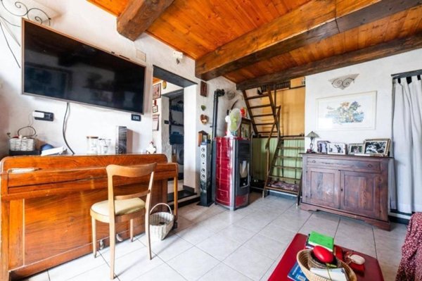 casa indipendente in vendita a Genova in zona Apparizione