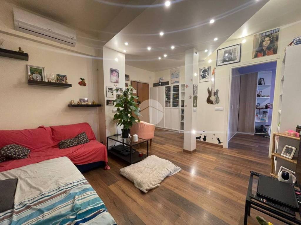 appartamento in vendita a Genova in zona Marassi
