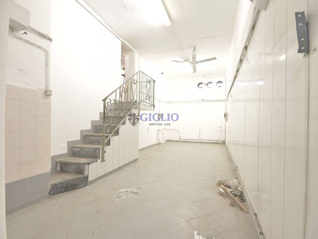 negozio in vendita a Genova in zona Sottoripa / Maddalena / Molo