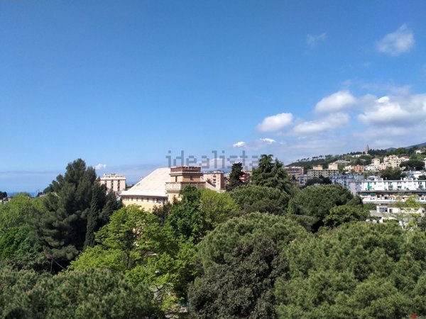 appartamento in vendita a Genova in zona Sestri Ponente