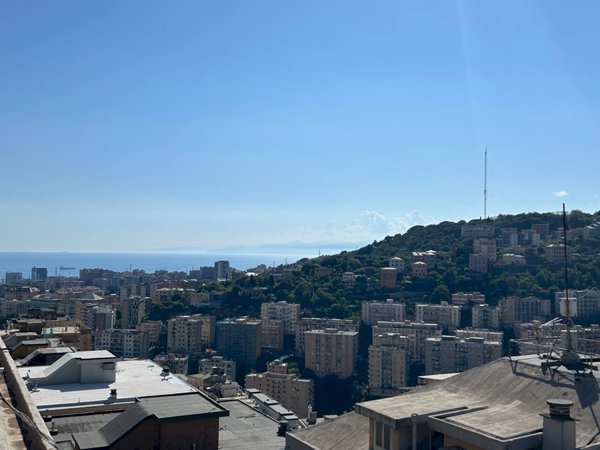 appartamento in vendita a Genova in zona Oregina