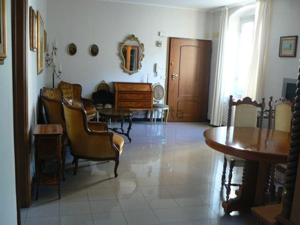 appartamento in vendita a Genova in zona Certosa