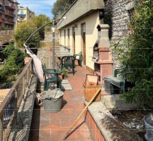 casa indipendente in vendita a Genova