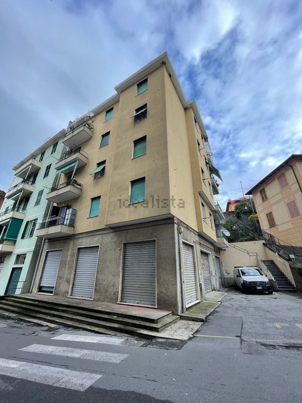 appartamento in vendita a Genova in zona Pontedecimo