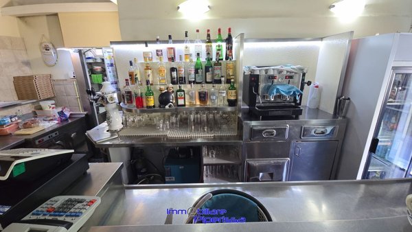 appartamento in vendita a Genova in zona Molassana