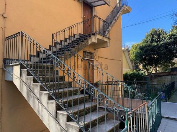 appartamento in vendita a Genova in zona Certosa