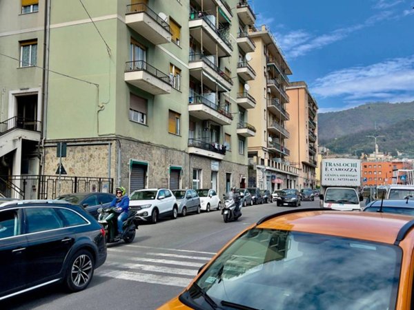 appartamento in vendita a Genova in zona Molassana