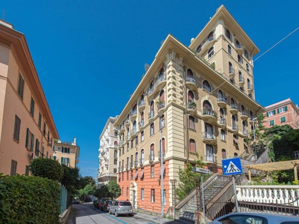 appartamento in vendita a Genova in zona Castelletto