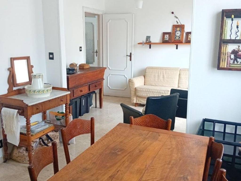 appartamento in vendita a Genova in zona Lagaccio / Granarolo