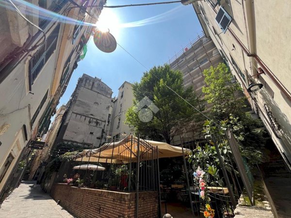 appartamento in vendita a Genova in zona Sottoripa / Maddalena / Molo