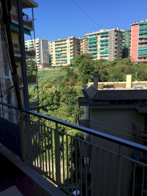 appartamento in vendita a Genova in zona Quezzi