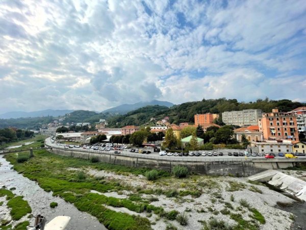 appartamento in vendita a Genova in zona Pontedecimo