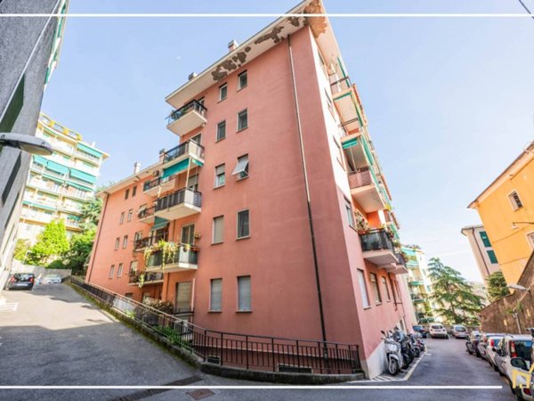appartamento in vendita a Genova in zona Lagaccio / Granarolo