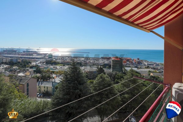 appartamento in vendita a Genova in zona Palmaro / Pra'