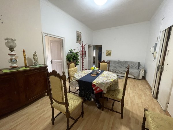appartamento in vendita a Genova in zona Marassi