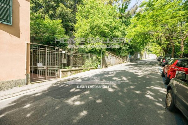 appartamento in vendita a Genova in zona Lagaccio / Granarolo