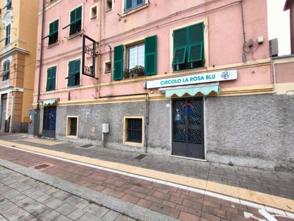 negozio in vendita a Genova in zona Cornigliano