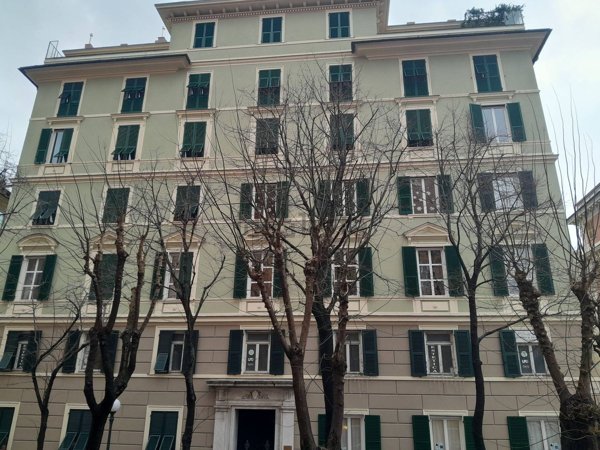 appartamento in vendita a Genova in zona Carignano