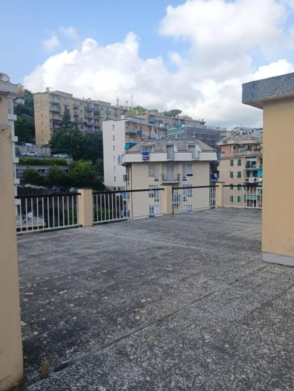 appartamento in vendita a Genova in zona Molassana
