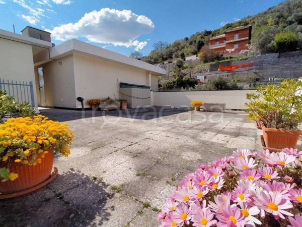 appartamento in vendita a Genova in zona Quezzi