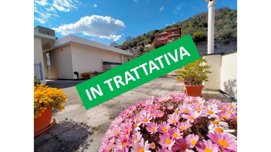 appartamento in vendita a Genova in zona Quezzi