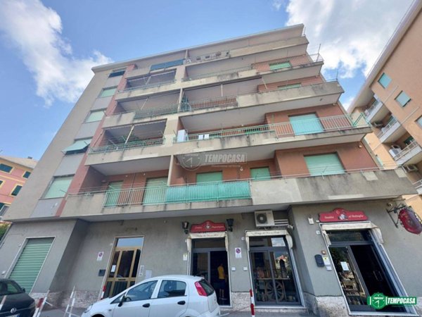 appartamento in vendita a Genova in zona Sestri Ponente