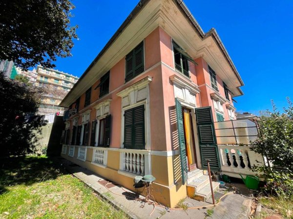 appartamento in vendita a Genova in zona Cornigliano