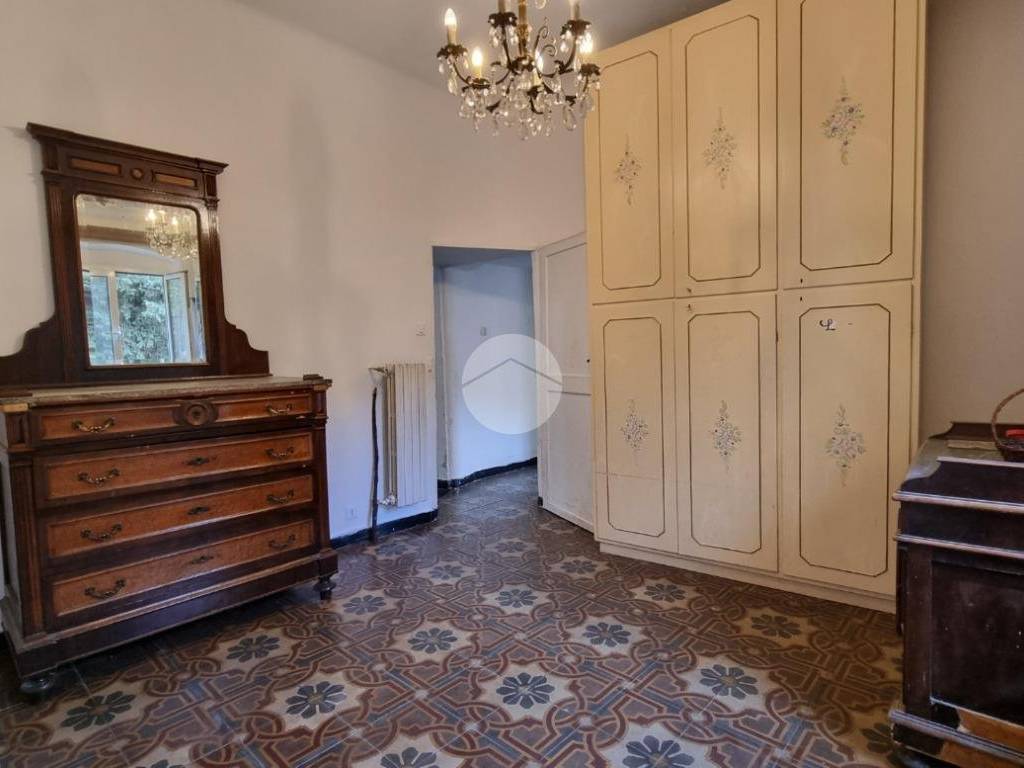 appartamento in vendita a Genova in zona Quezzi