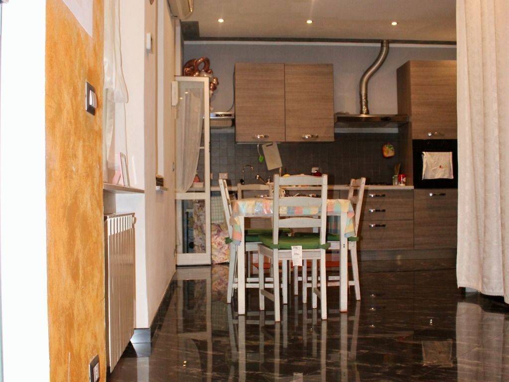 appartamento in vendita a Genova in zona Marassi