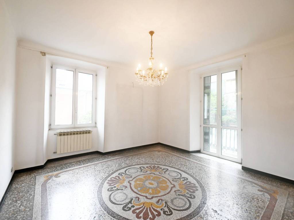 appartamento in vendita a Genova in zona Lagaccio / Granarolo