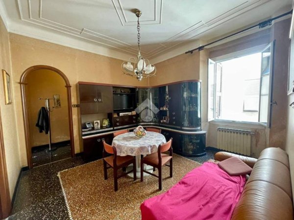 appartamento in vendita a Genova in zona Sampierdarena