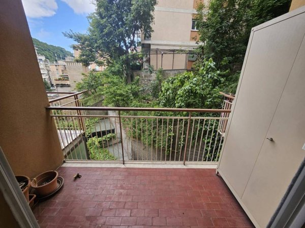 appartamento in vendita a Genova in zona Marassi
